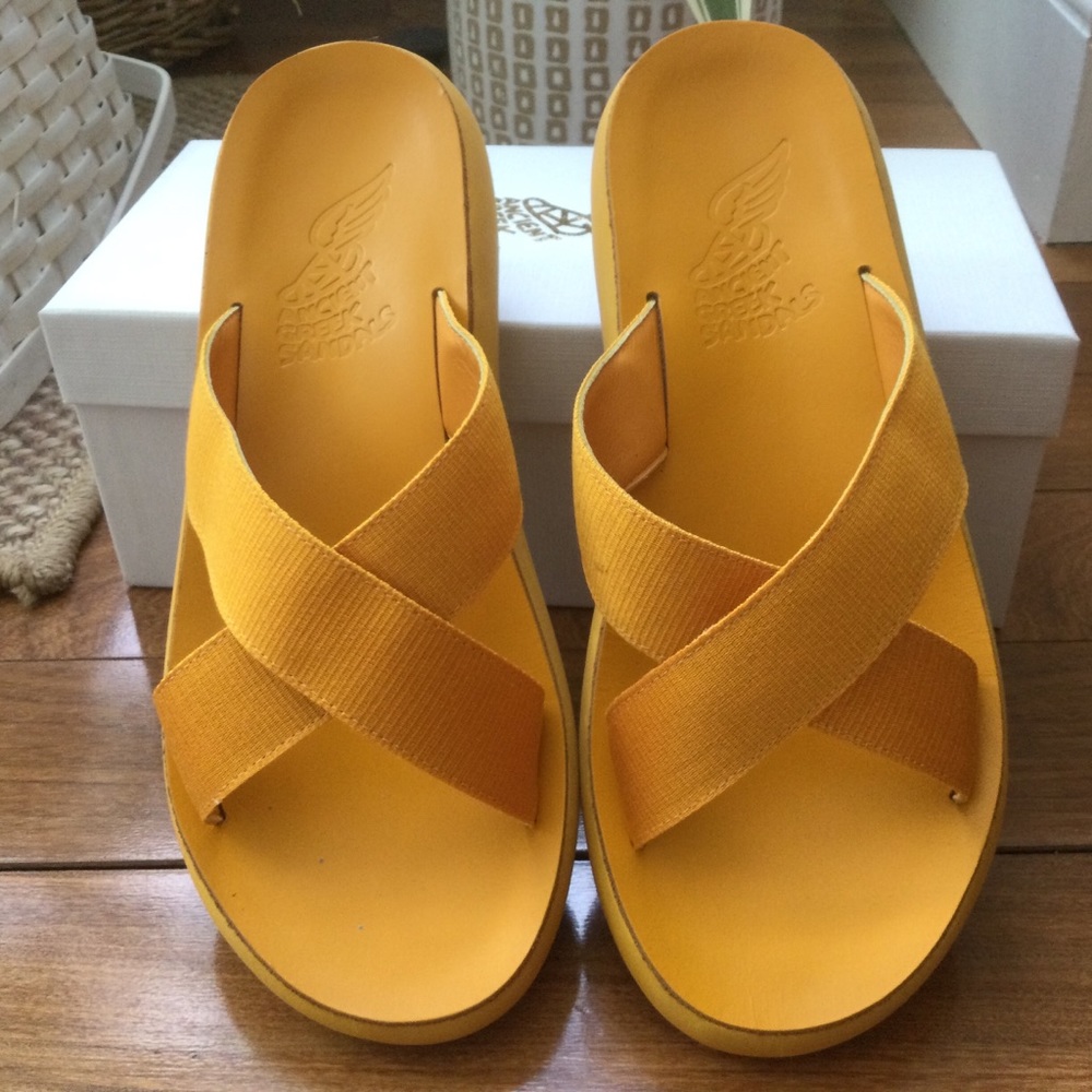 low wear Ancient Greek Sandals 🍊